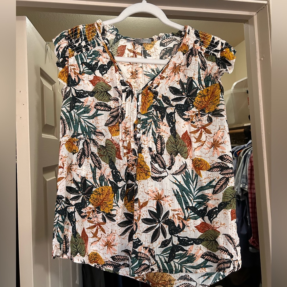 5 for $35. STITCH FIX brand: DanielRain. Size M